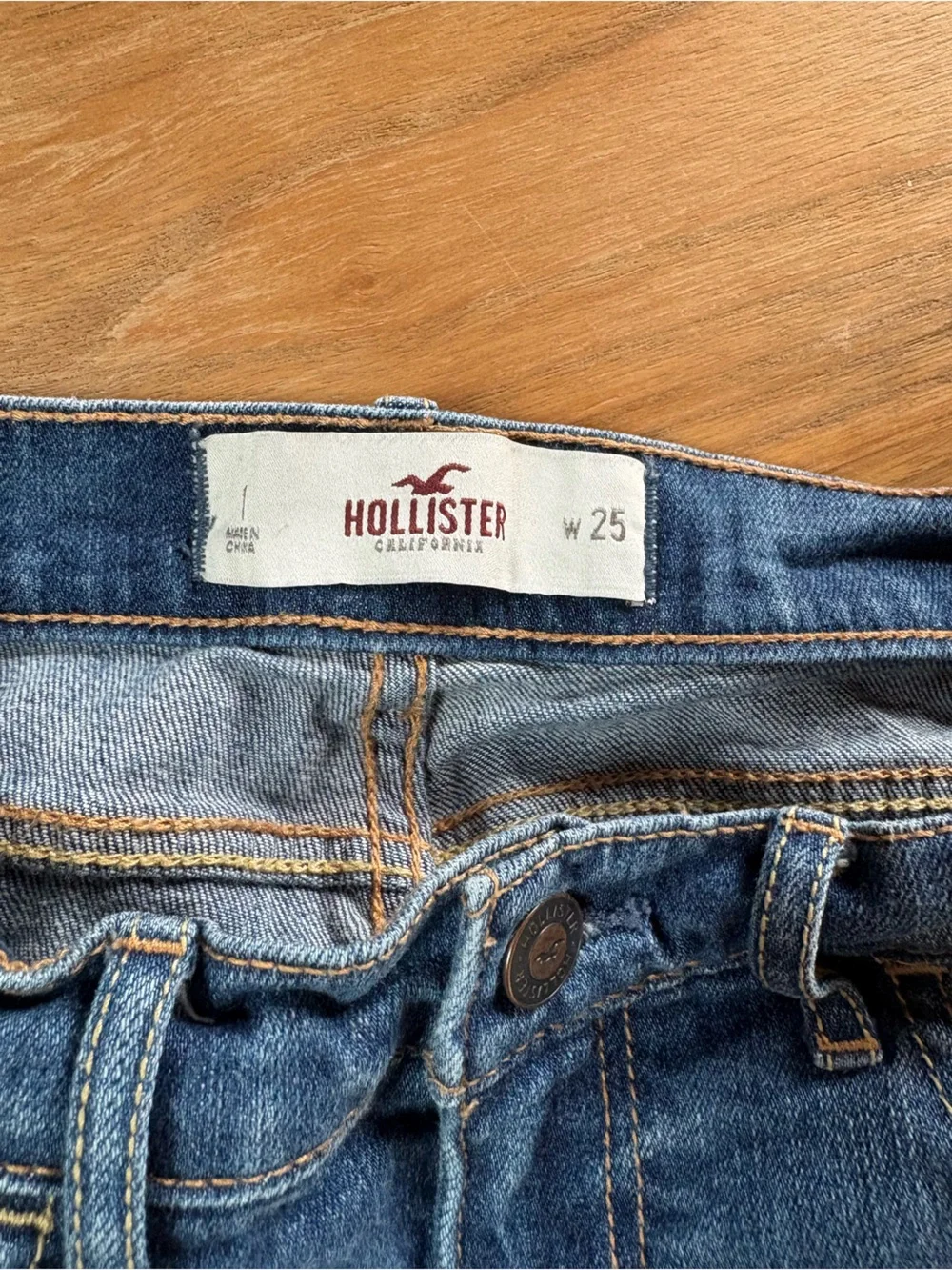 Hollister classic women